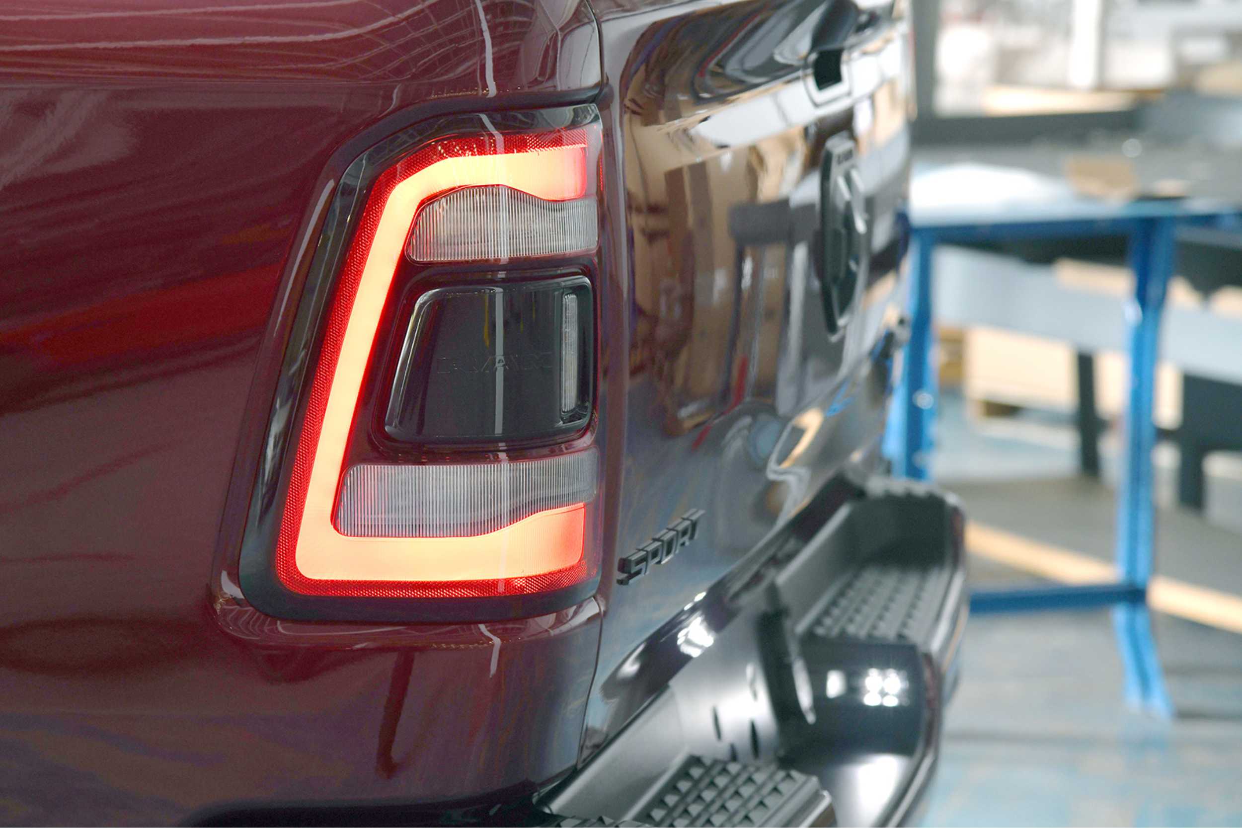 2019 ram 1500 third brake light cover